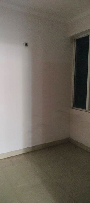 Room in 2.5 BHK Apartment at Amrapali Kingswood, Sector 4 Greater Noida – for Sale