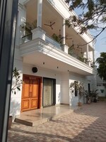 4 BHK + Pooja Room,Servant Room,Store Room 1000 Sq.Yd. Villa in Vasant Kunj