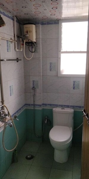 Bathroom in 2 BHK Apartment at Wireless Colony – for Rent