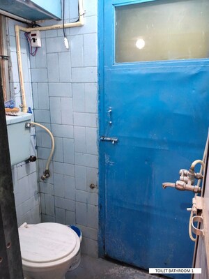 Bathroom in 2 BHK Apartment at Vile Parle West – for Rent