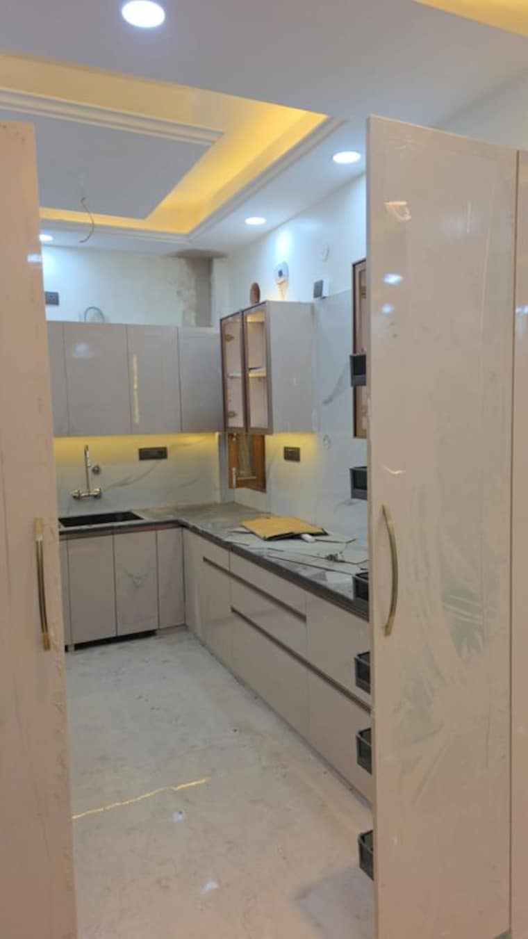 Bathroom, sector 48 3 Bedroom 220 Sq.Yd. Builder Floor In Sector 48 Faridabad 10366310