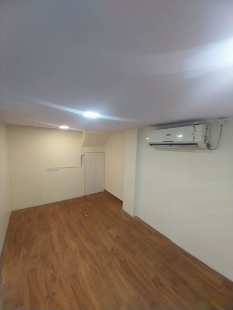 Team Area, apollo-industrial-estate Commercial Office Space 250 Sq.Ft. In Andheri East Mumbai 10366261