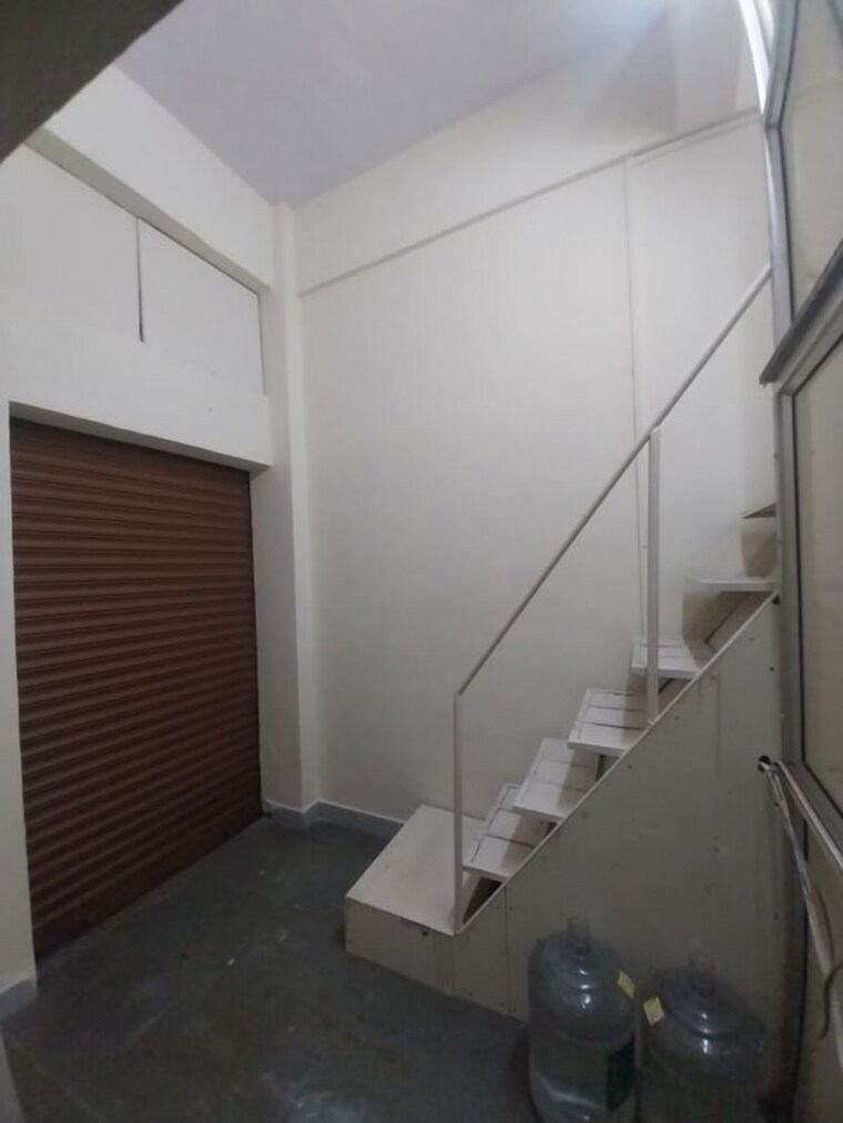 Terrace, apollo-industrial-estate Commercial Office Space 250 Sq.Ft. In Andheri East Mumbai 10366261