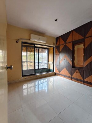 Room in 2 BHK Apartment at Siddhi CHS Sanpada, Sanpada – for Rent