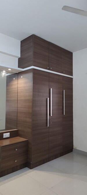 Room in 2 BHK Apartment at Halasuru – for Rent