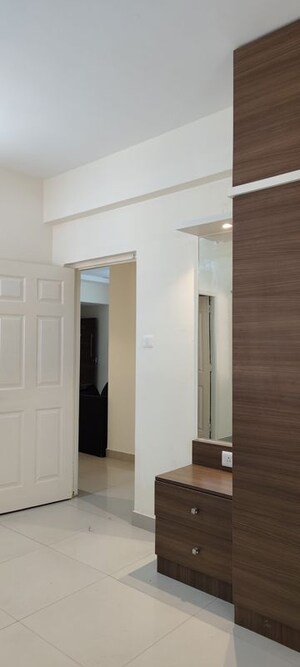 Room in 2 BHK Apartment at Halasuru – for Rent