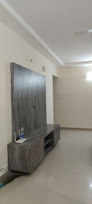 Bathroom in 2 BHK Apartment at Halasuru – for Rent