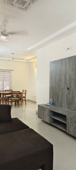 2 BHK Apartment For Rent in Halasuru