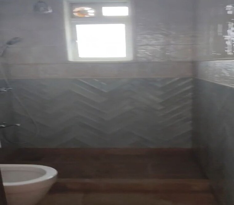 Bathroom, matunga east 3 Bedroom 1500 Sq.Ft. Apartment In Matunga East Mumbai 10366327
