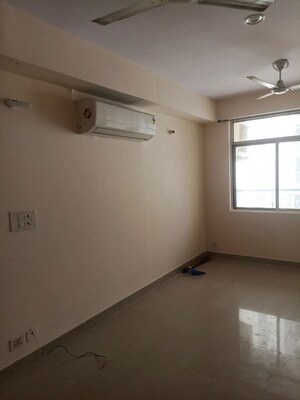Room in 3 BHK Apartment at Paarth Aadyant, Gomti Nagar – for Rent