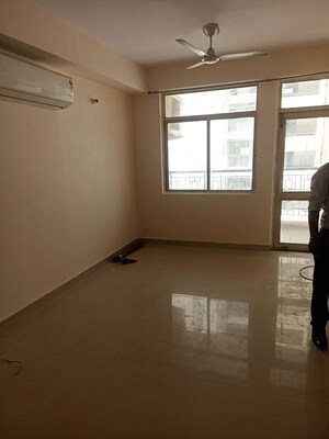 Room in 3 BHK Apartment at Paarth Aadyant, Gomti Nagar – for Rent