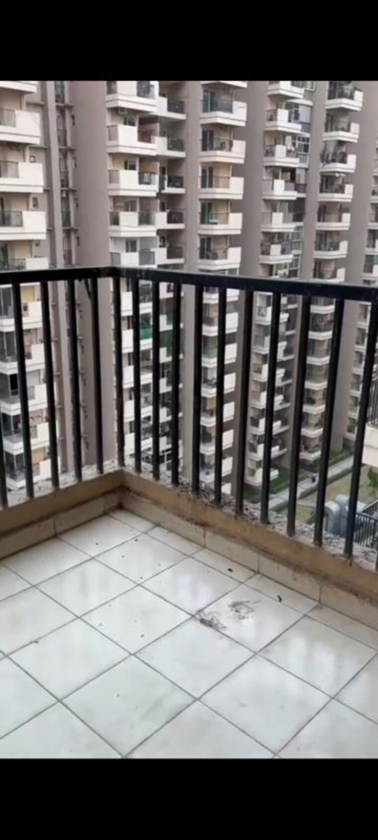 Balcony, gaur-atulyam 4 Bedroom 1600 Sq.Ft. Apartment In Omicron I Greater Noida Greater Noida 10366333