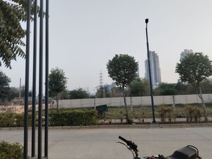  Plot – Garden View at Unitech Uniworld Resorts-The Residences, Sector 33 - for Sale