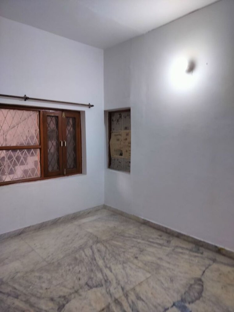 Room, vipul khand 2 Bedroom 1500 Sq.Ft. Independent House In Vipul Khand Lucknow 10366364