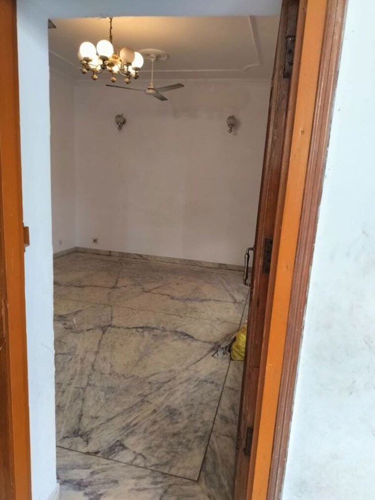 Room, vipul khand 2 Bedroom 1500 Sq.Ft. Independent House In Vipul Khand Lucknow 10366364