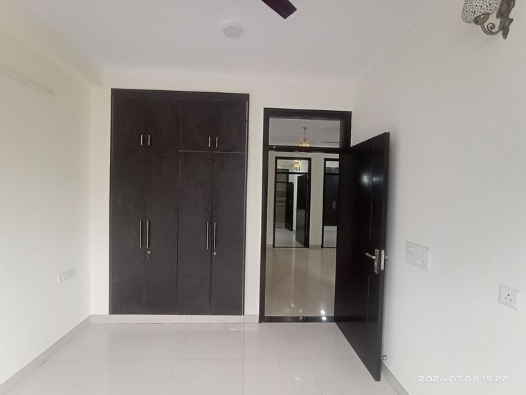 Room, vasant kunj 2.5 Bedroom 1000 Sq.Ft. Builder Floor In Vasant Kunj Delhi 10366374