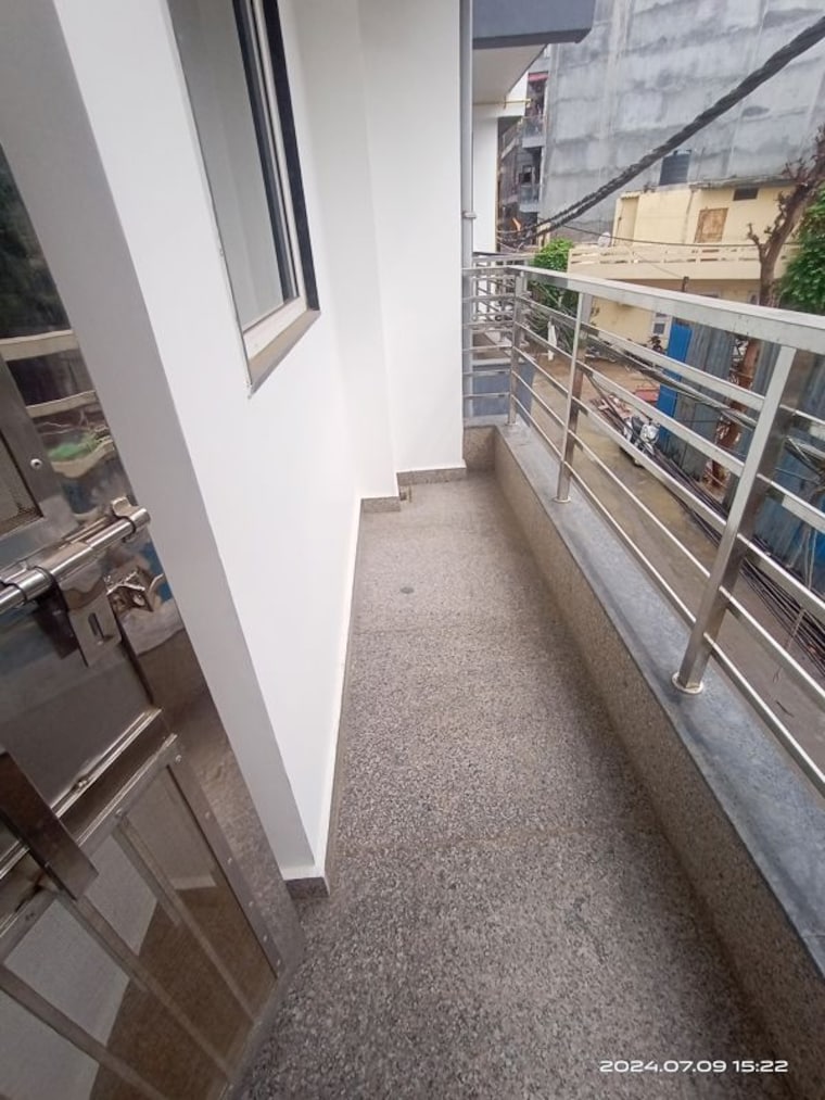 Balcony, vasant kunj 2.5 Bedroom 1000 Sq.Ft. Builder Floor In Vasant Kunj Delhi 10366374