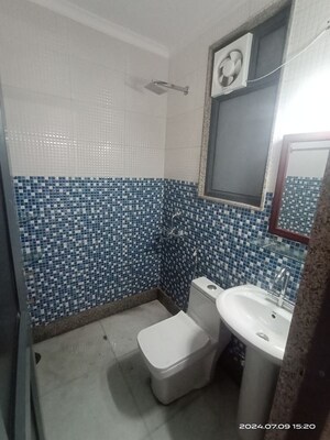 Bathroom in 2.5 BHK Builder Floor at Vasant Kunj – for Rent