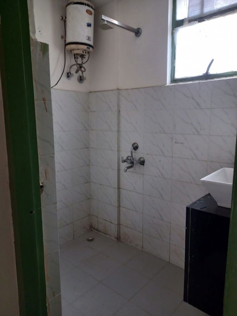 Bathroom, ninex-rmg-residency 1 Bedroom 510 Sq.Ft. Apartment In Sector 37c Gurgaon 10366385