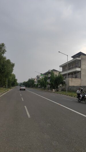  Plot – Exterior View View at DLF Hyde Park, South Mullanpur - for Sale