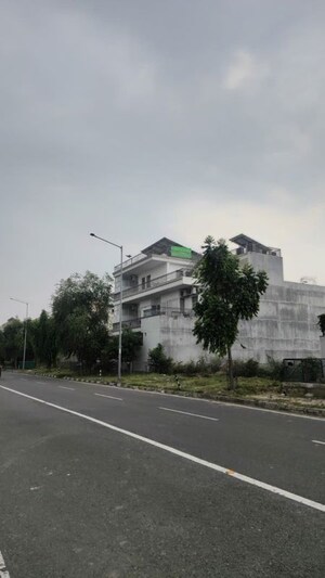  Plot – Exterior View View at DLF Hyde Park, South Mullanpur - for Sale