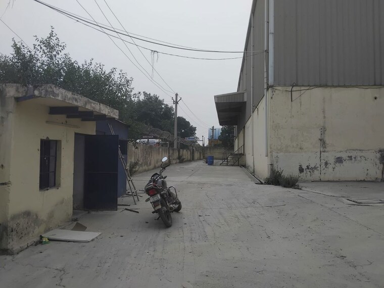  Parking, m3m-marina Commercial Warehouse 20000 Sq.Ft. In Sector 68 Gurgaon 10366476