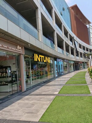  Shop – Exterior View View at Dlf Phase I - for Rent