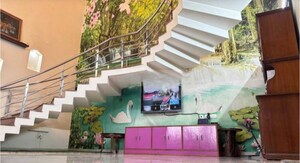 5 BHK Villa – Exterior View View at Gomti Nagar - for Rent