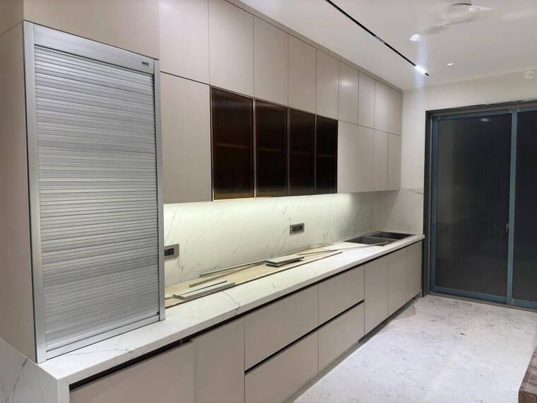 Kitchen, abhinav-apartment-gurgaon 3 Bedroom 300 Sq.Ft. Builder Floor In Sector 9 Gurgaon 10366495