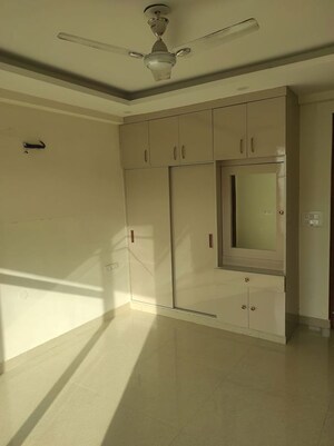 Building Lobby in 2 BHK Apartment at Unitech Uniworld Gardens 2, Sector 47 – for Rent