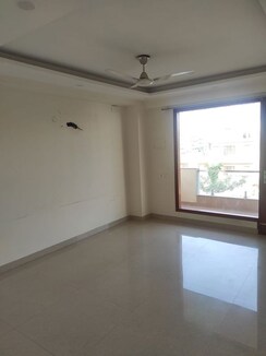 2 BHK + Pooja Room Apartment For Rent in Unitech Uniworld Gardens 2