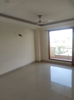 2 BHK Apartment For Rent in Unitech Uniworld Gardens 2, Sector 47
