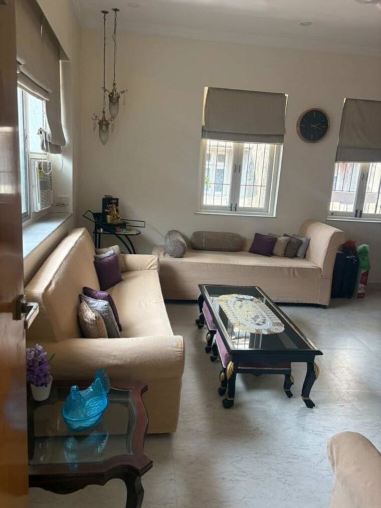 Gym, cuffe parade 3 Bedroom 1298 Sq.Ft. Apartment In Cuffe Parade Mumbai 10366512