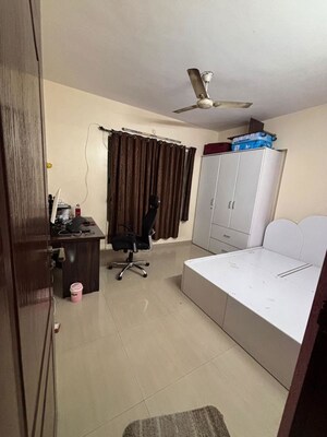 Master Bedroom in 2 BHK Apartment at Ganesh Residency, Pimple Saudagar – for Rent