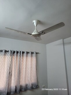 2 BHK Apartment For Rent in Royal Orange County