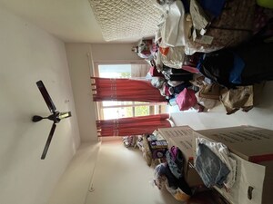 Team Area in 2.5 BHK Apartment at Gundecha Trillium, Kandivali East – for Rent