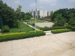 3 BHK Builder Floor – Garden View at Omaxe Silver Birch, North Mullanpur - for Sale