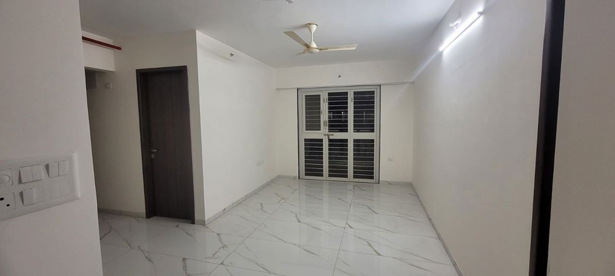 2.5 BHK 866 Sq.Ft. Apartment in Kohinoor Sapphire 3