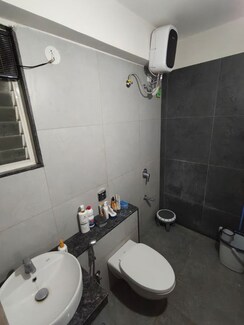 2 BHK Apartment For Rent in Kuber Antonia