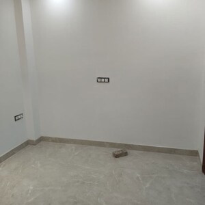 Room in 2.5 BHK Builder Floor at Shastri Nagar – for Rent