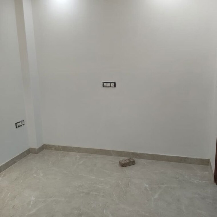 Room, shastri nagar 2.5 Bedroom 650 Sq.Ft. Builder Floor In Shastri Nagar Delhi 10366599