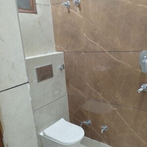Bathroom in 2.5 BHK Builder Floor at Shastri Nagar – for Rent