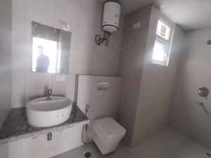 Bathroom in 4 BHK Builder Floor at SS Linden, Sector 84 – for Rent