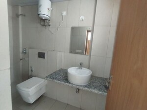Bathroom in 4 BHK Builder Floor at SS Linden, Sector 84 – for Rent