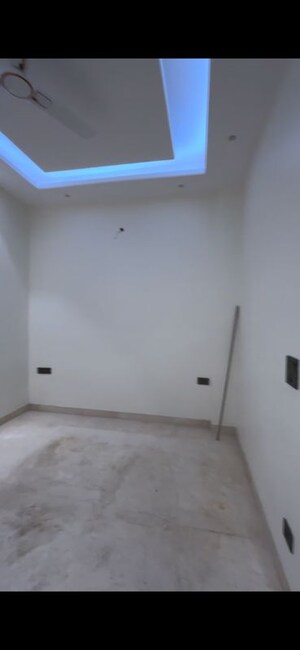Room in 2 BHK Builder Floor at Lajpat Nagar I – for Rent