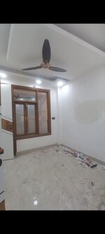 3 BHK 1000 Sq.Ft. Builder Floor in Govindpuri