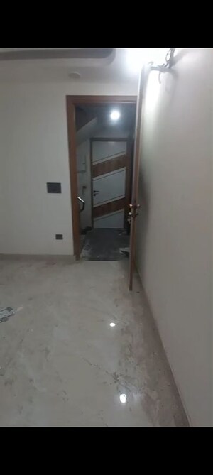 Hall in 3 BHK Builder Floor at Govindpuri – for Sale