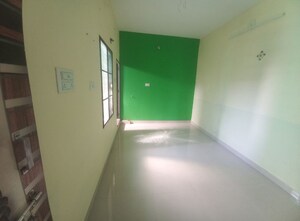 2 BHK Independent House For Rent in Irumbuliyur