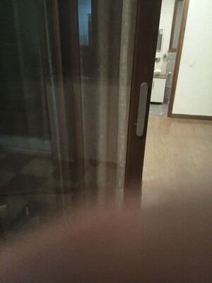 Building Lobby in 3 BHK Builder Floor at Sector 43 – for Rent