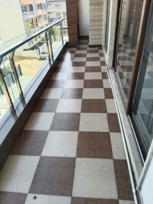 Balcony in 3 BHK Builder Floor at Sector 43 – for Rent